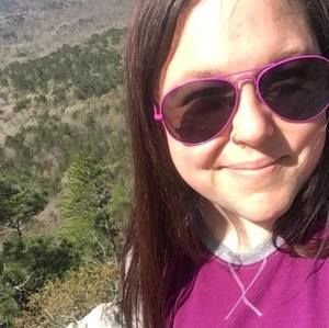 Meet your Posher, Whitney